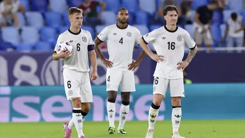 武汉三镇足球俱乐部：中超球场揭秘之旅